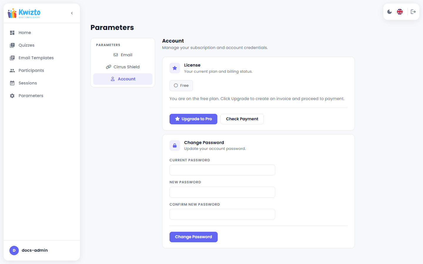 Section Compte des Paramètres avec le badge de licence gratuite, les boutons Passer en Pro et Vérifier le paiement, et le formulaire de changement de mot de passe